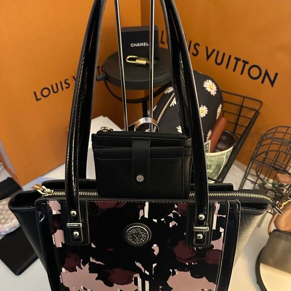 Anne Klein BUNDLE Black and Pink Artistic Bag WITH matching black wallet EUC - Picture 11 of 14